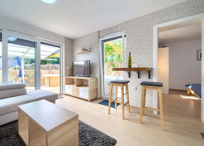 Appartement Nadica Deluxe 3 By Interhome Vantacici